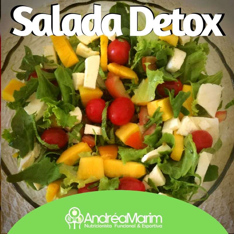 Salada Detox-Pra reforçar o bronzeado
